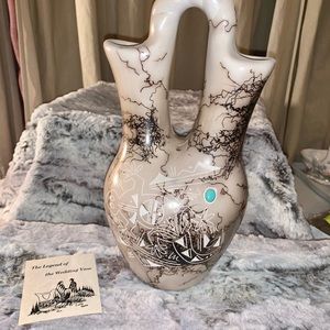 Signed Navajo Horsehair Wedding Vase